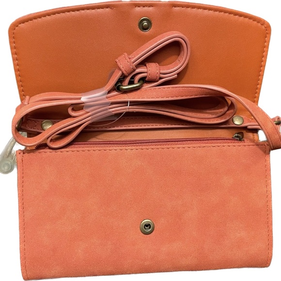 Crossbody/wallet clutch - Picture 2 of 6